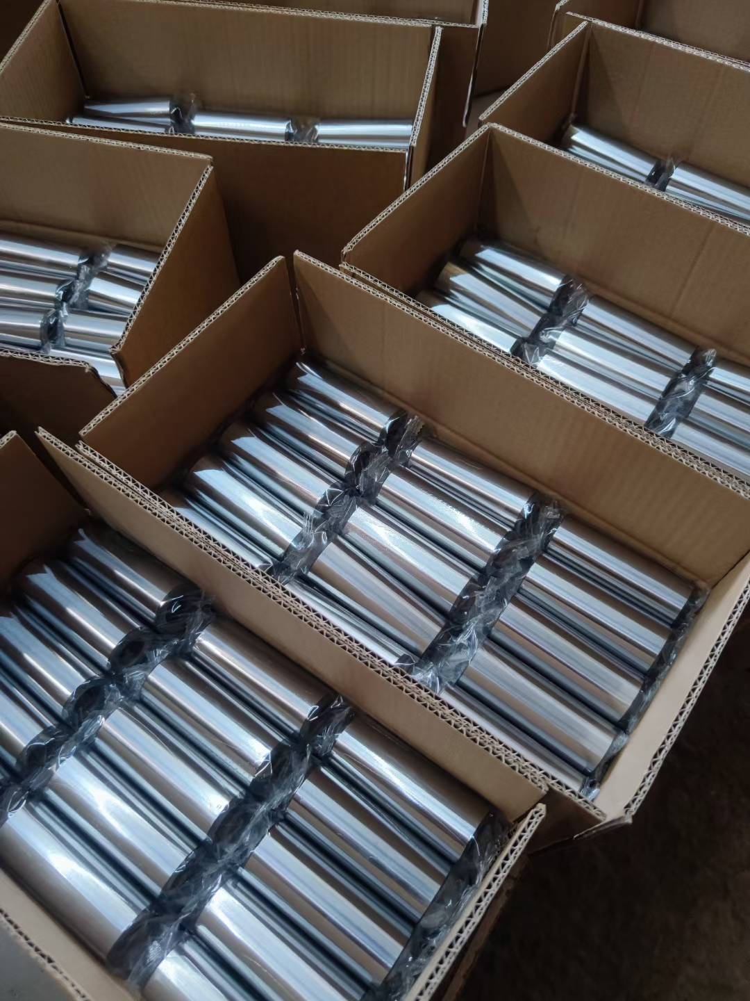 Finished piston pins